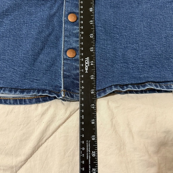 Madewell Stretch Denim Straight Mini Skirt Snap Button Closure Women’s Size 29 - Picture 8 of 13
